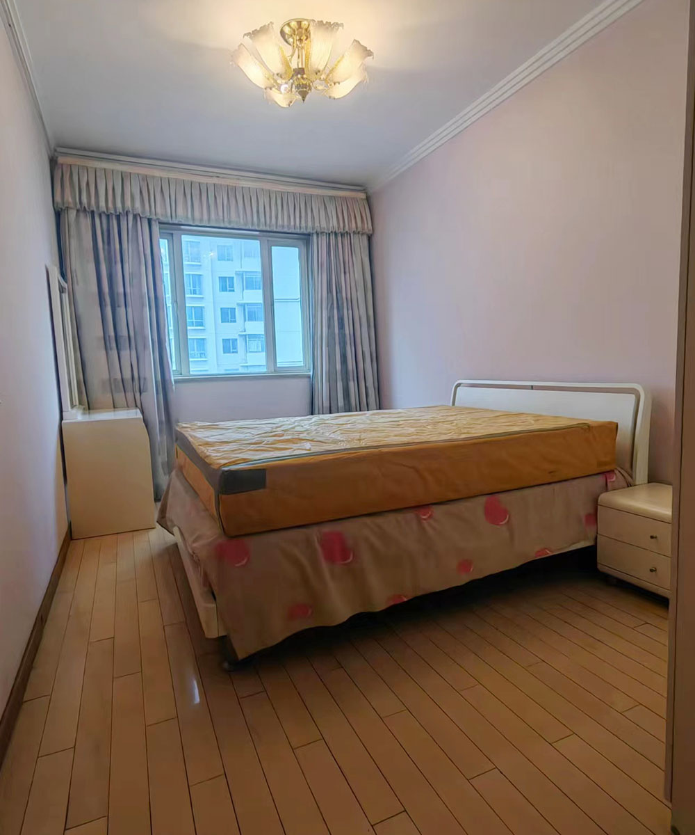 Apartment in a quiet corner next to Xujiahui