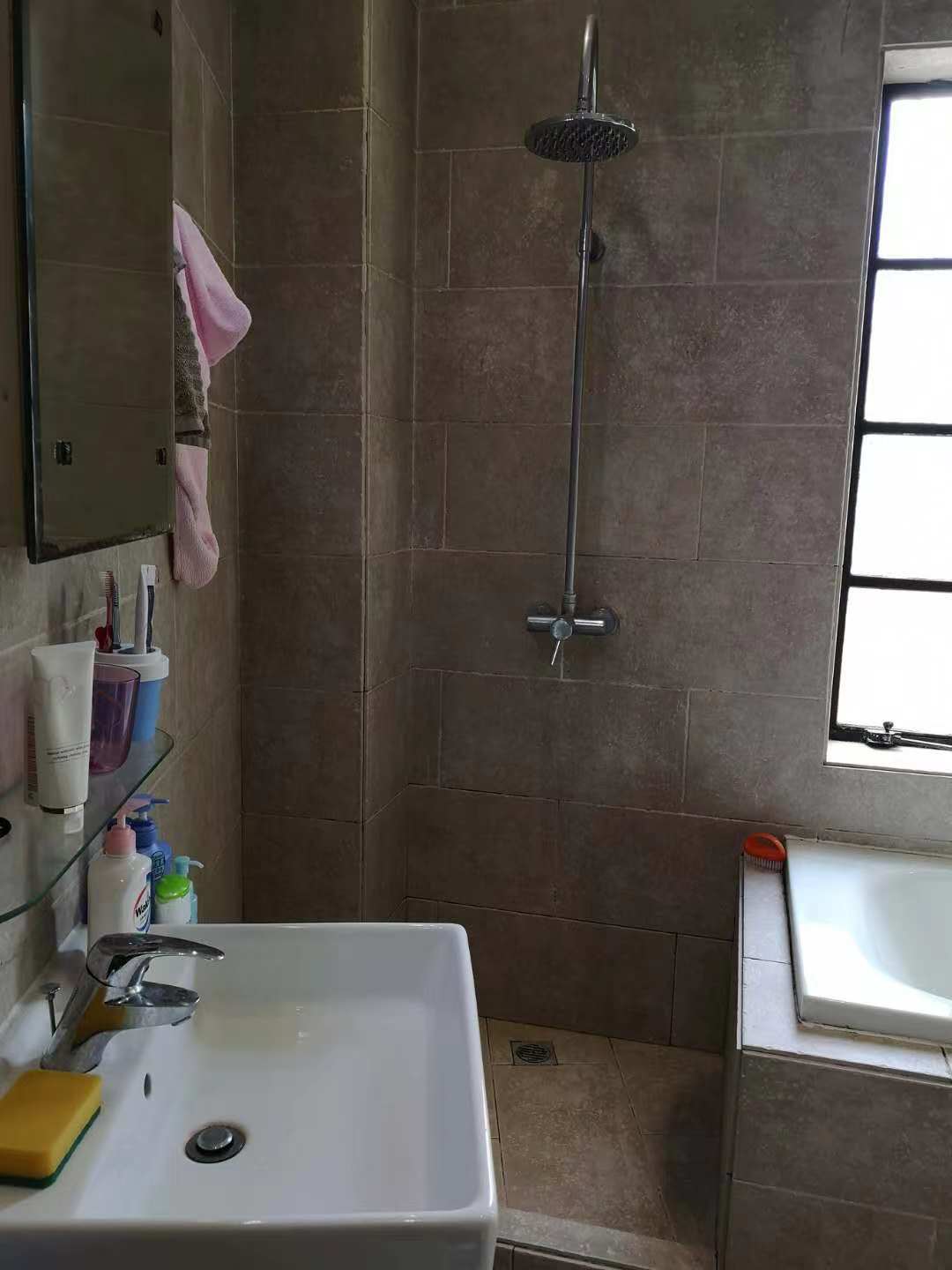 3rd floor whole floor apartment for sale, Gaoyou Apartment, formerly known as Cordier Apartments