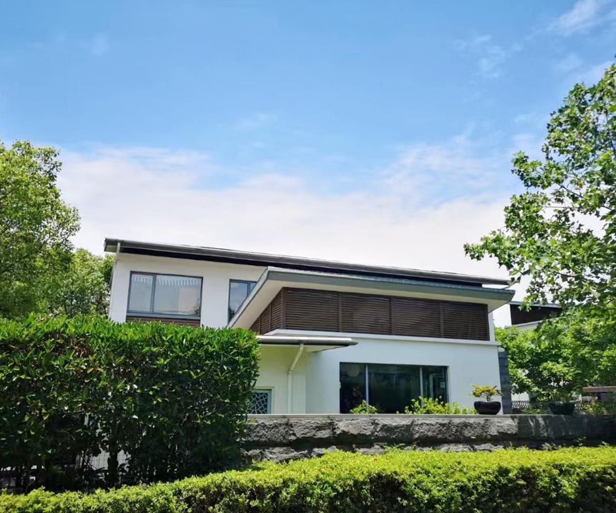 Single family villa next to German School for sale in Qingpu with huge garden