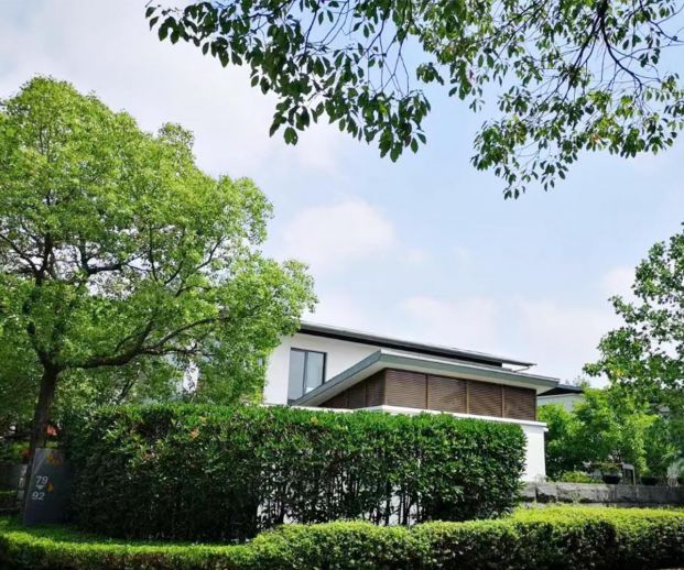 Single family villa next to German School for sale in Qingpu with huge garden