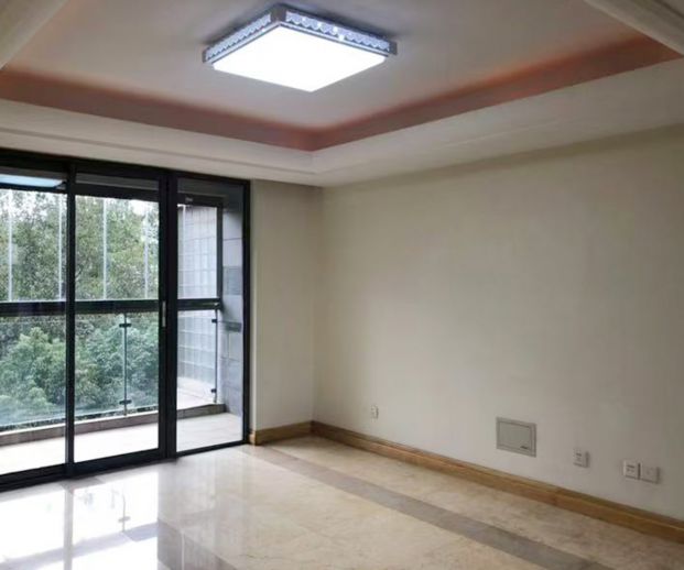 2 bedroom Apartment in Kaixuan Huating on SALE